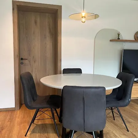 Apartment Maja By Krone Travel Agency