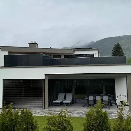 Maja By Krone Travel Agency