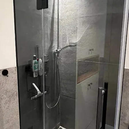 Maja By Krone Travel Agency * 젤암제